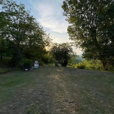 Semesterbostad Casa Singola Immersa Nel Verde *