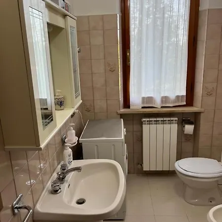 Casa Singola Immersa Nel Verde Pergola